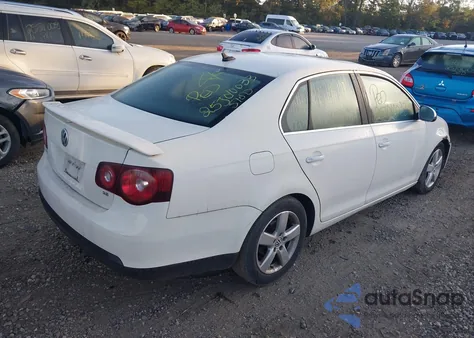 2008 Volkswagen Jetta Se/Sel из США, поврежденный, VIN 3VWRM71K98M173400